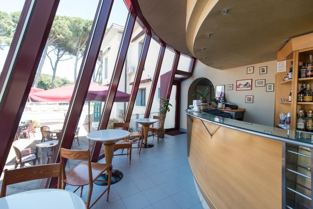 Hotel Kon Tiki San Vincenzo Exterior foto