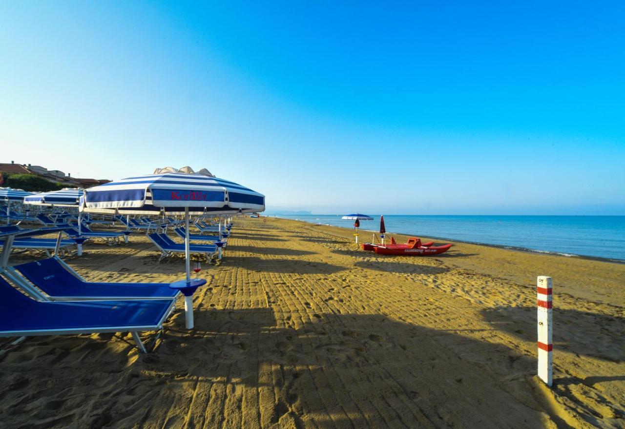 Hotel Kon Tiki San Vincenzo Exterior foto