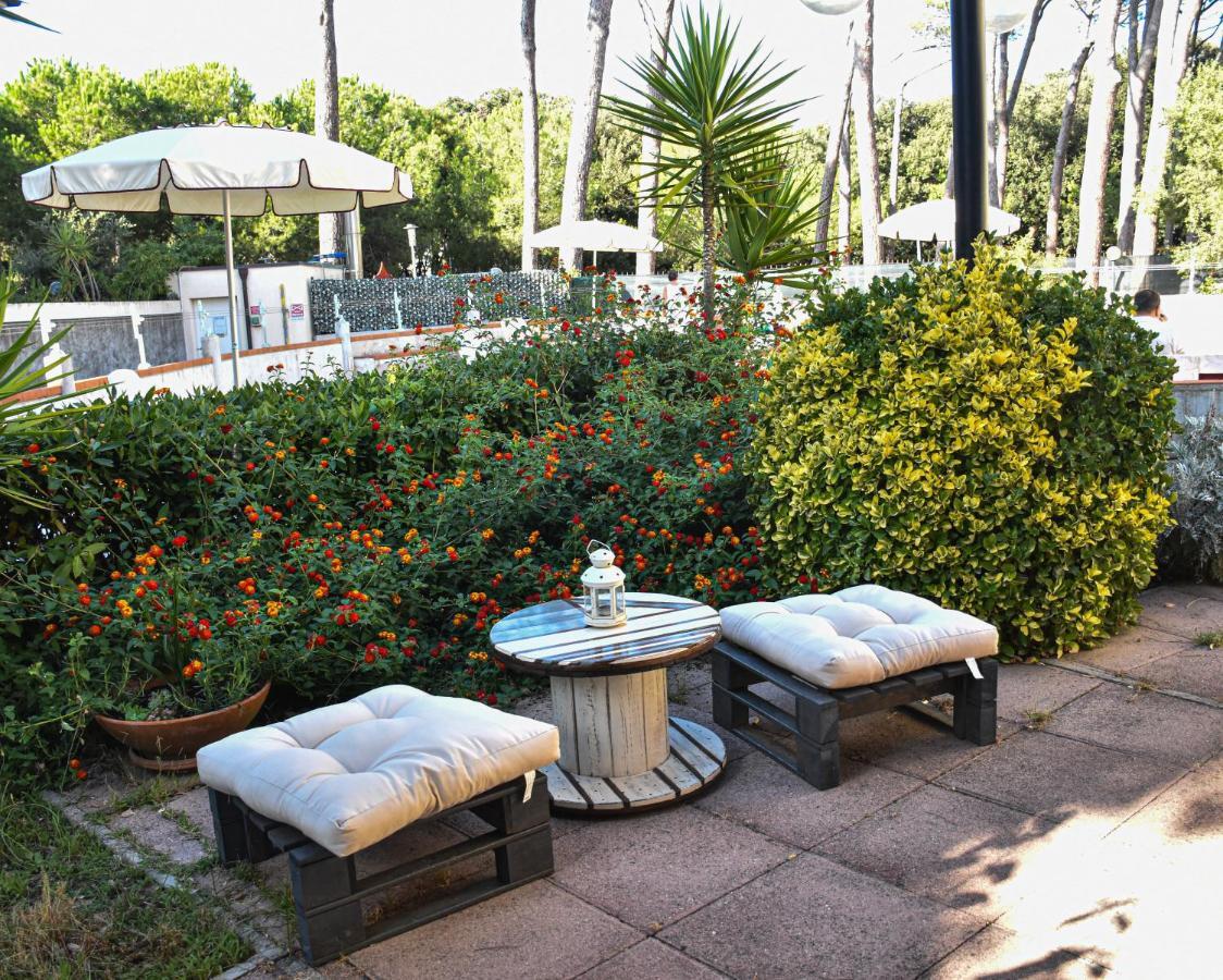 Hotel Kon Tiki San Vincenzo Exterior foto